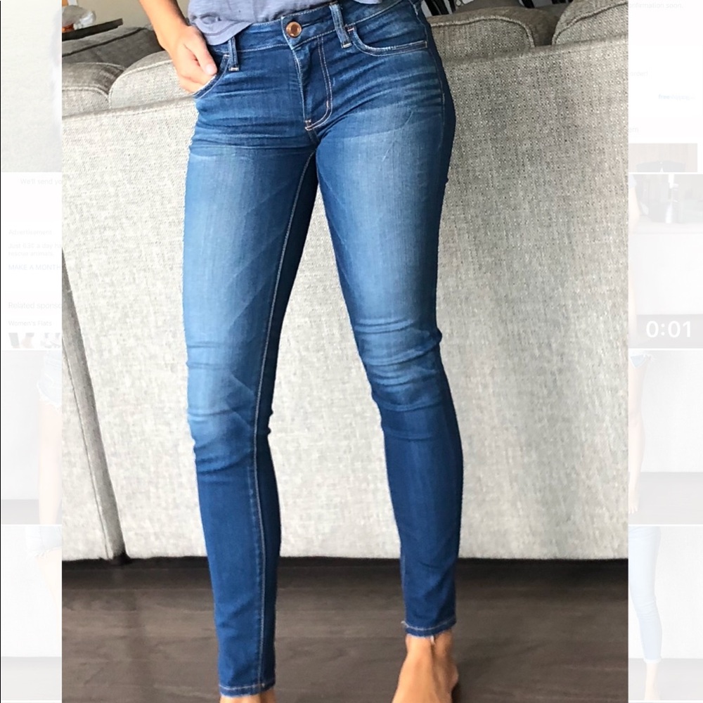 American Eagle low rise skinny jeans size 0